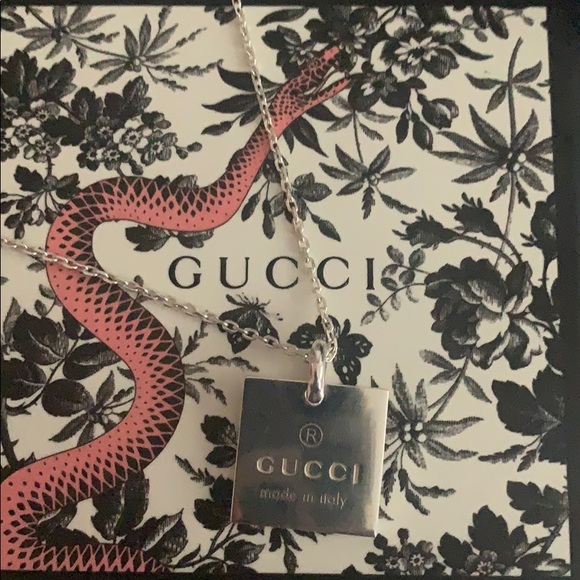 Gucci Pendant Necklace - Picture 1 of 3